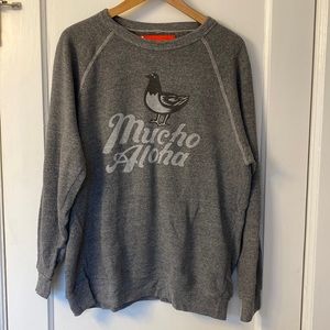 Mucho Aloha raglan sweatshirt. Heather grey. Men’s EXTRA LARGE